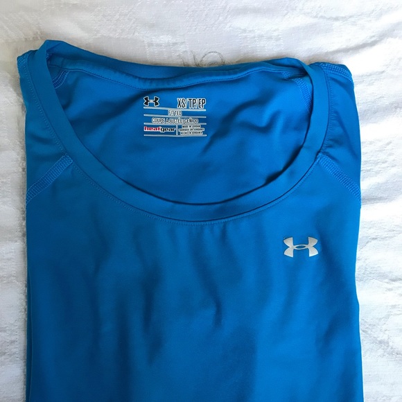 SOLD —Under Armour HeatGear® Short Sleeve Top - Picture 5 of 5